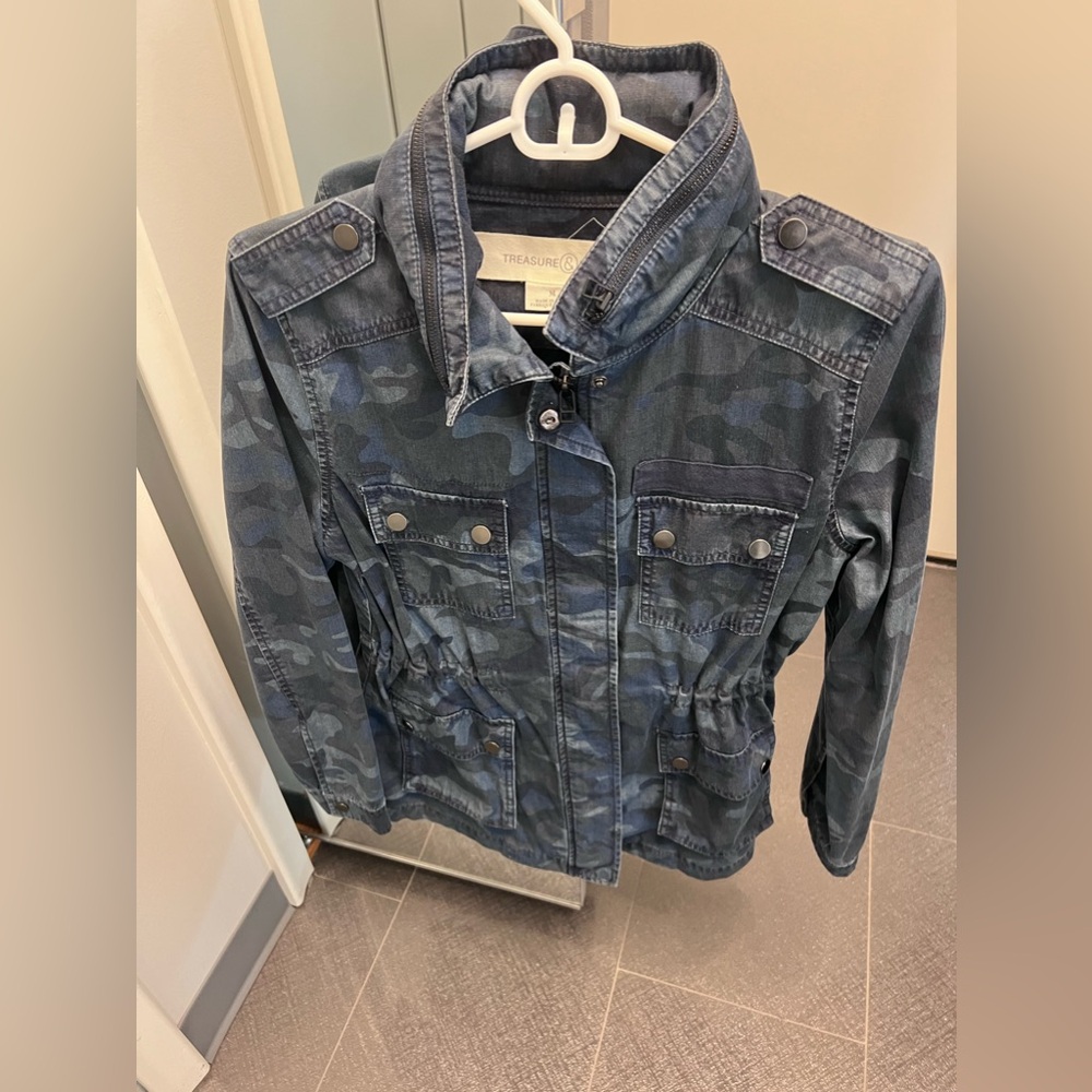 Women's jacket